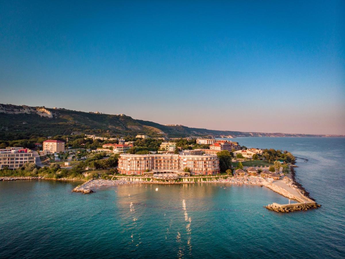 Royal Bay Resort Balchik Exterior photo