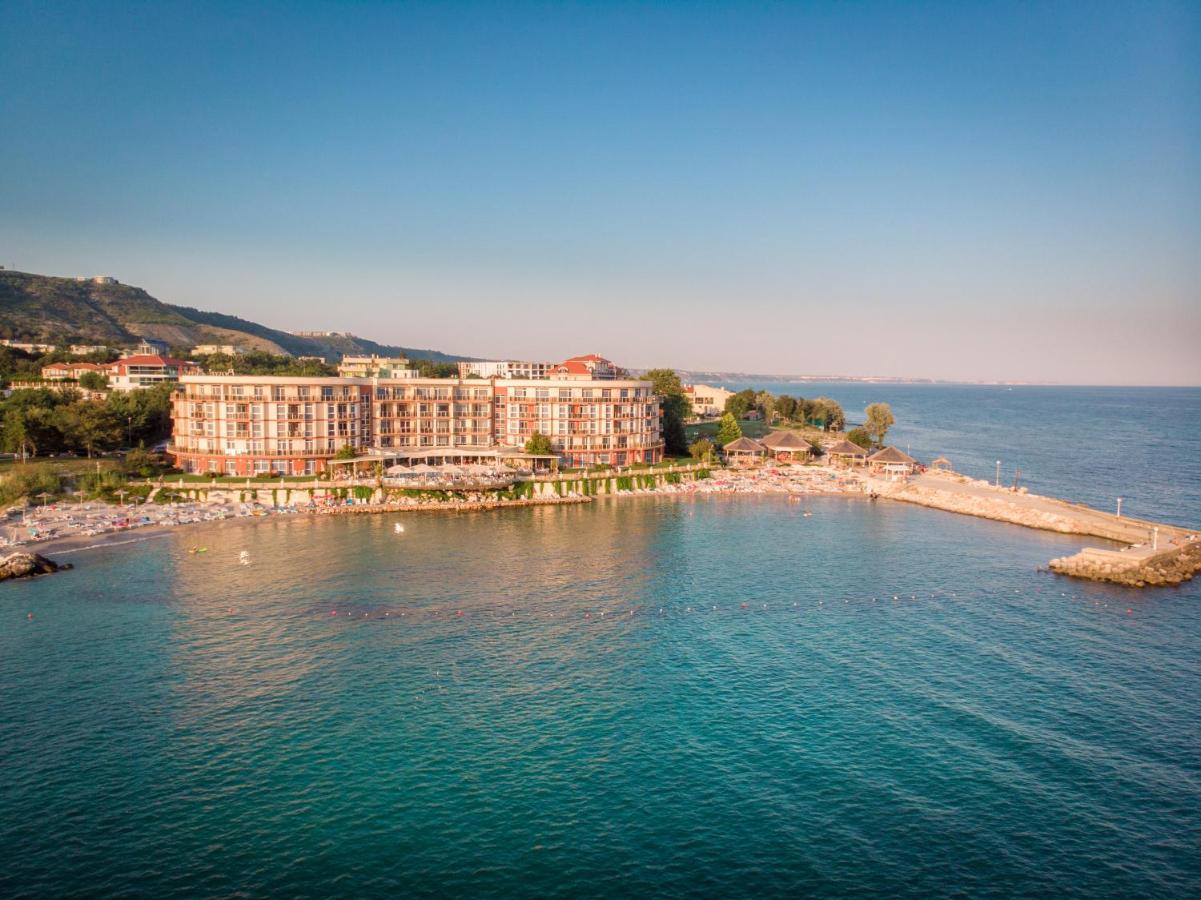 Royal Bay Resort Balchik Exterior photo