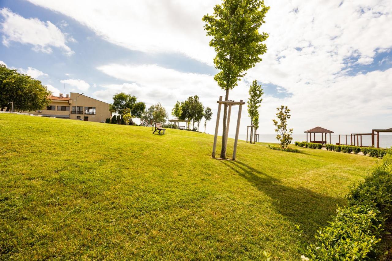 Royal Bay Resort Balchik Exterior photo