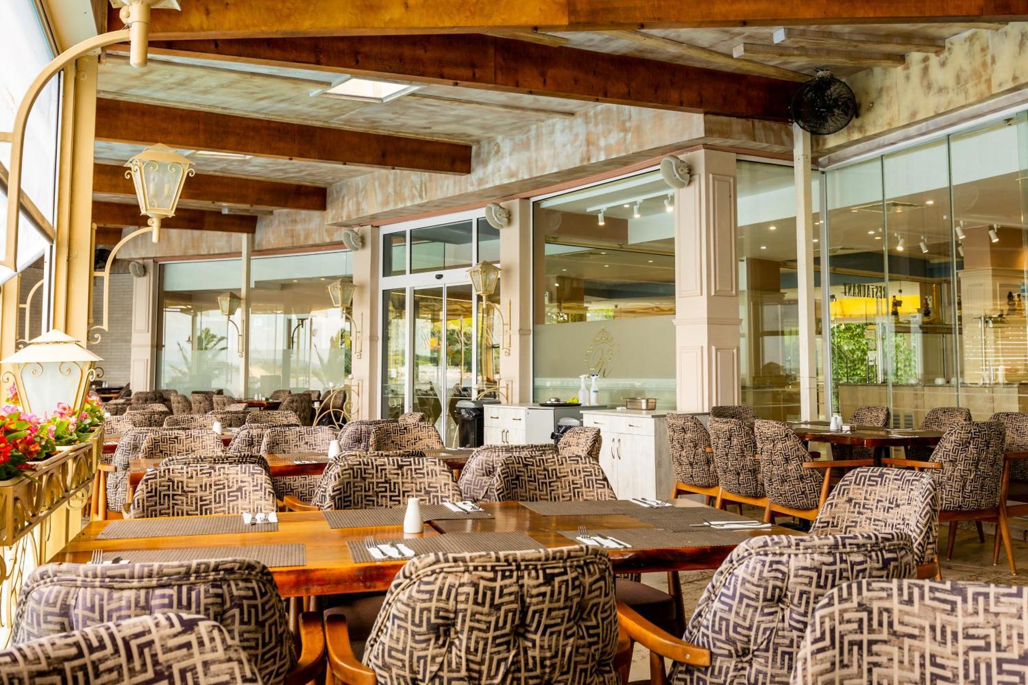 Royal Bay Resort Balchik Exterior photo