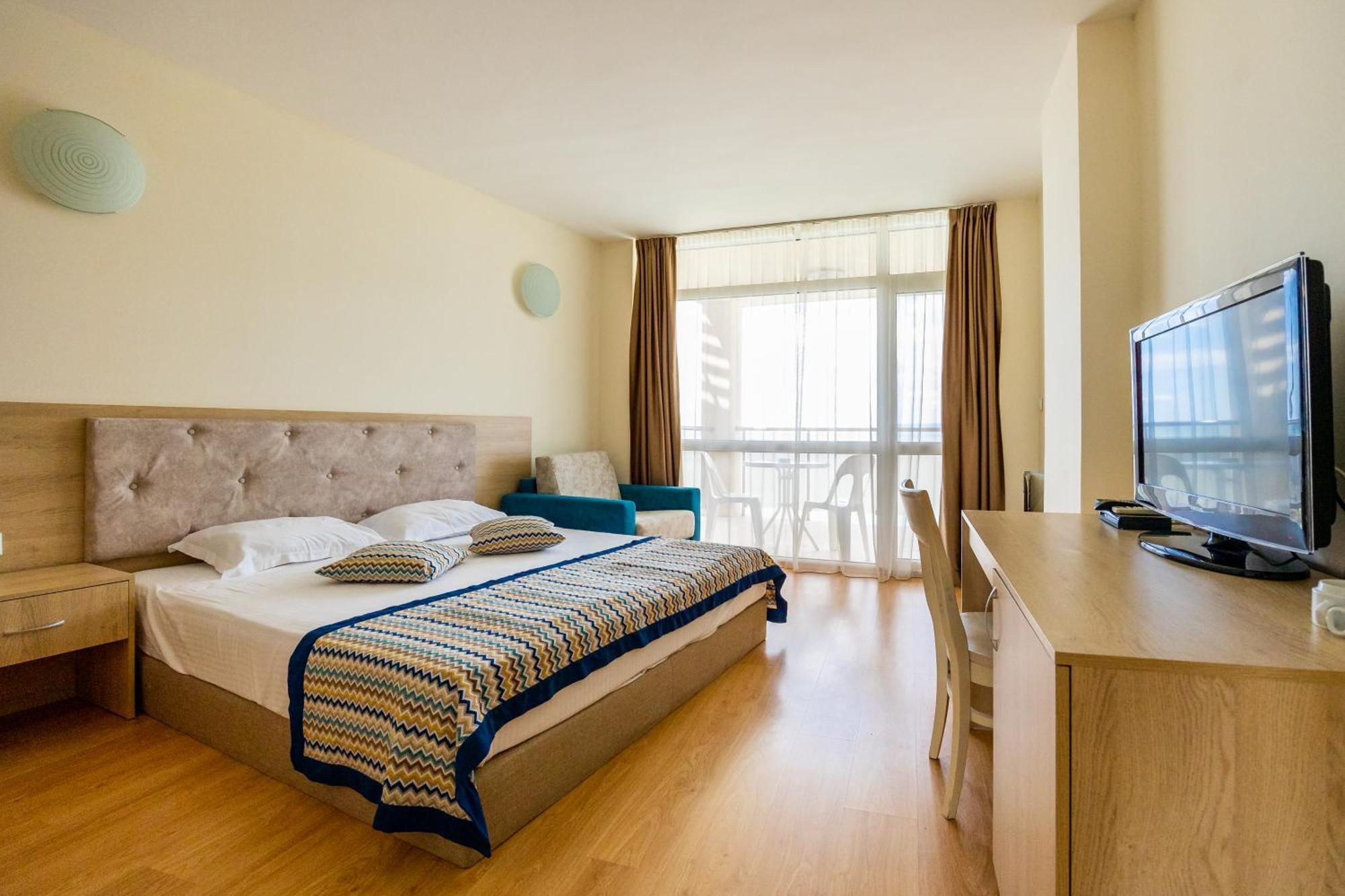 Royal Bay Resort Balchik Exterior photo